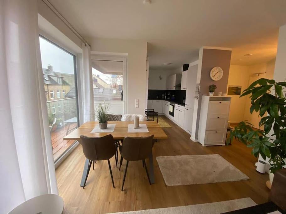 Moderne Penthouse Wohnung Σλέσβιχ Εξωτερικό φωτογραφία